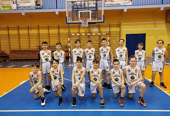 MU-12 Bilans 1-1 z drużynami z Katowic.